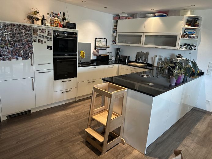 Klimaanlage! Smart-Home Traum in moderner 3-Zimmer Wohnung – Küche 4
