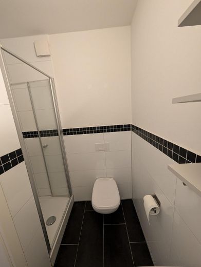 Exklusive 4-Zimmer Neubauwohnung mit großer Sonnenterrasse und Tiefgarage – Foto 6