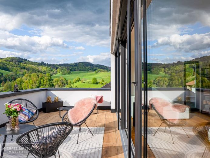Architektenvilla mit unverbaubarem Panoramablick | Einliegerwohnung vorbereitet – Foto 1