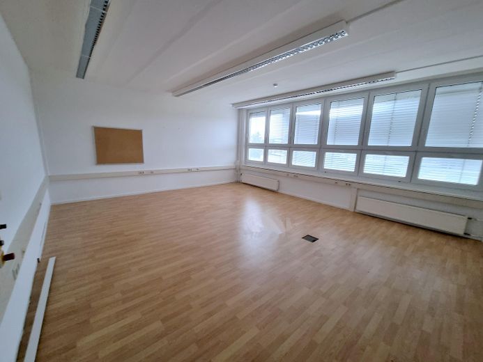 1.9 ha Bauland + Gewerbeobjekte + für Solar , Lager ab 99.000 Euro – Foto 20