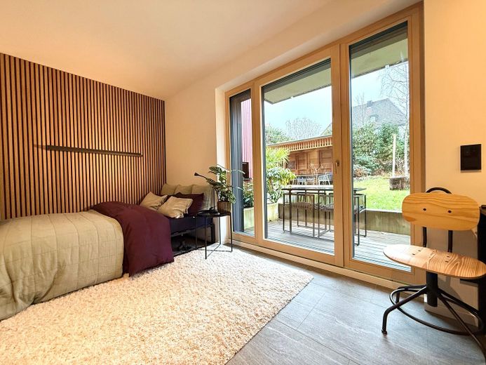 1-Zimmer-APP komplett ausgestattet, 1-room APP comfortably furnished, Munich Westpark, Metro U6 – View privat garden terrace