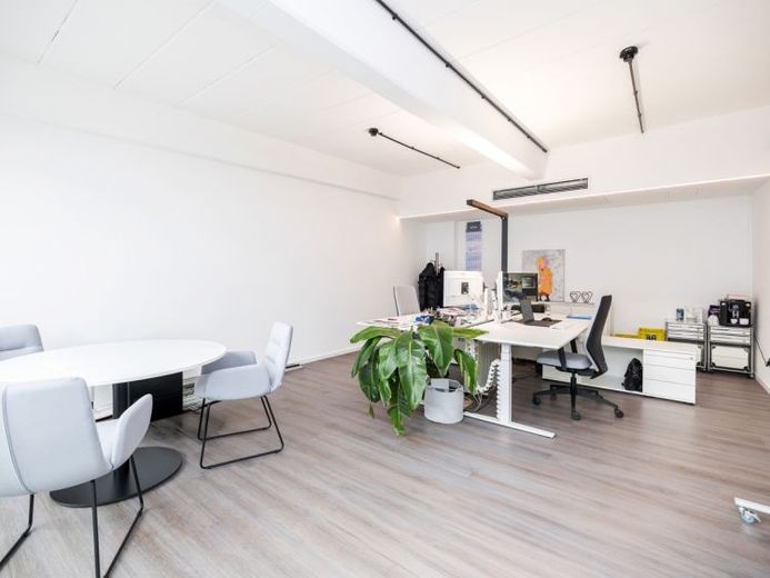 Raum für Innovation: Mieten Sie hier Ihren neuen Arbeitsplatz! – Foto 1