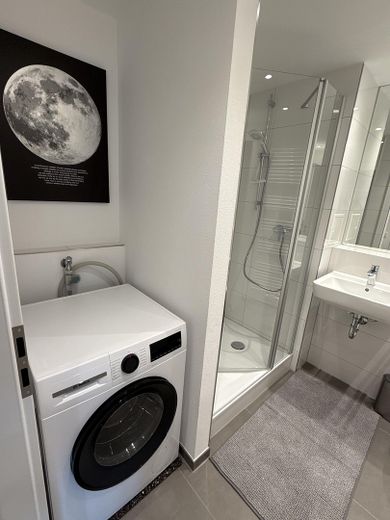 NEU Saniert - Vollmöbliertes 1-Zimmer Apartment mit Ausblick im SI-Centrum, ab sofort verfügbar – Foto 10