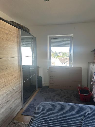 Gepflegte Wohnung 3 ZKB mit EBK und Garten – Schlafen
