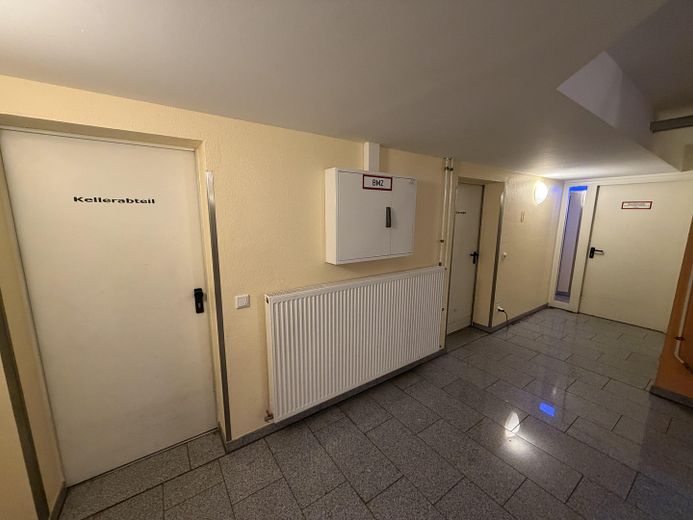 Helle 3 Zimmer ETW München-Berg am Laim, moebliert, provisionsfrei – Keller