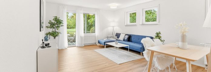 2-pokojowe mieszkanie w Reutlingen-Hohbuch (w pobliżu FH) – świeżo odnowione, nowoczesne, jasne, balkon/ogród – Wohnzimmer