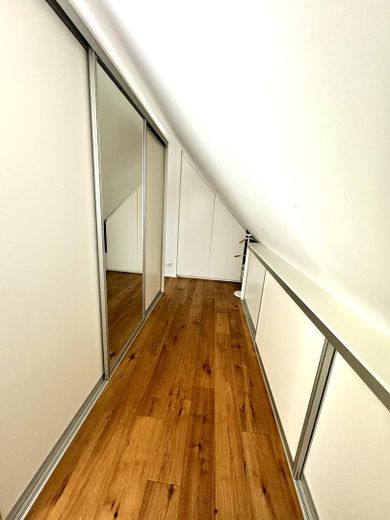 3. OG SZ Ankleide 190cm Höhe