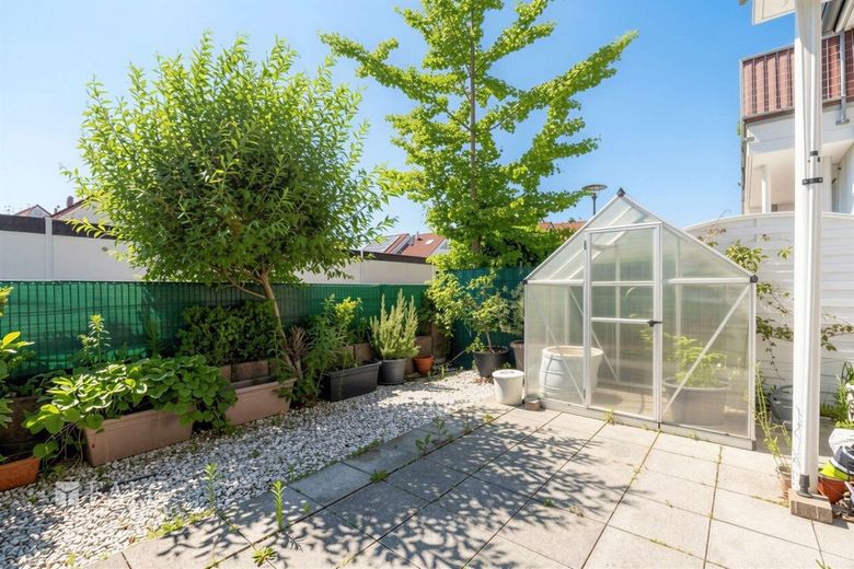 Appartamento condominiale di 2 locali affittato con giardino e garage a Köln-Widdersdorf – Garten