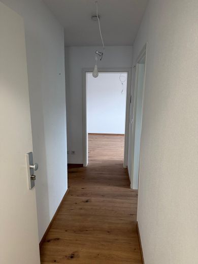 Kernsanierte Etagenwohnung, 1ZKB, Erstbezug – Flur