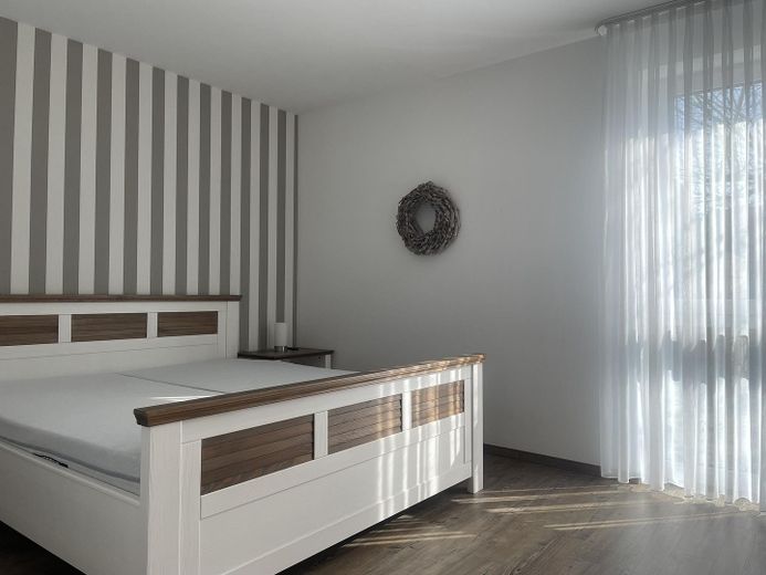 Schlafzimmer 1