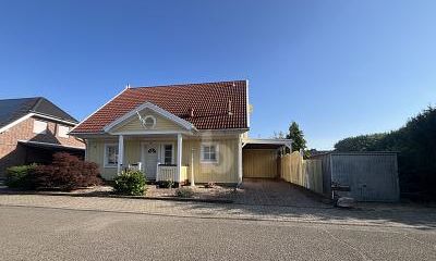 LIVING WITH CHARM – 1784466625_bbb37f1.jpg
