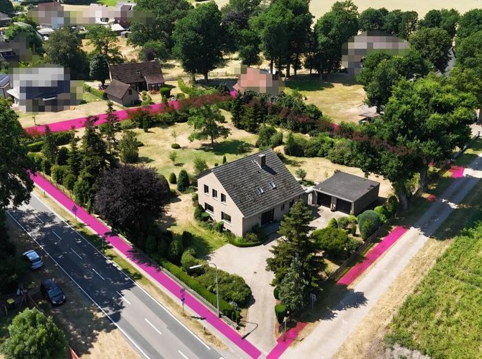 Großzügiges Einfamilienhaus in Alleinlage mit 3.250 qm Grundstück – Foto 1