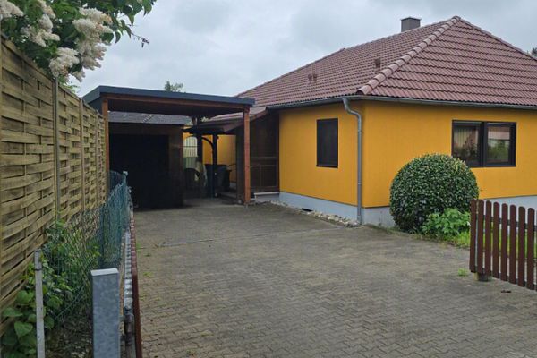 Dom z potencjałem w spokojnej okolicy blisko Aisch-Park-Center