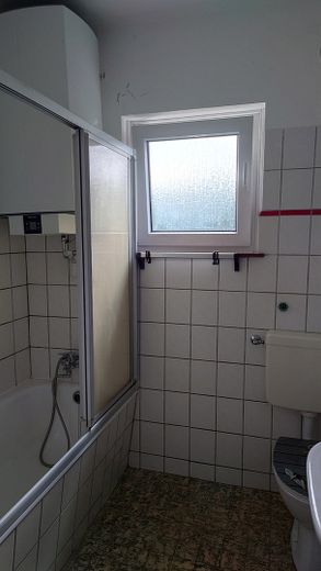 Charmantes Mehrfamilienhaus / Mehrgenerationenhaus freistehend mit großem Garten in Traisa – Foto 14