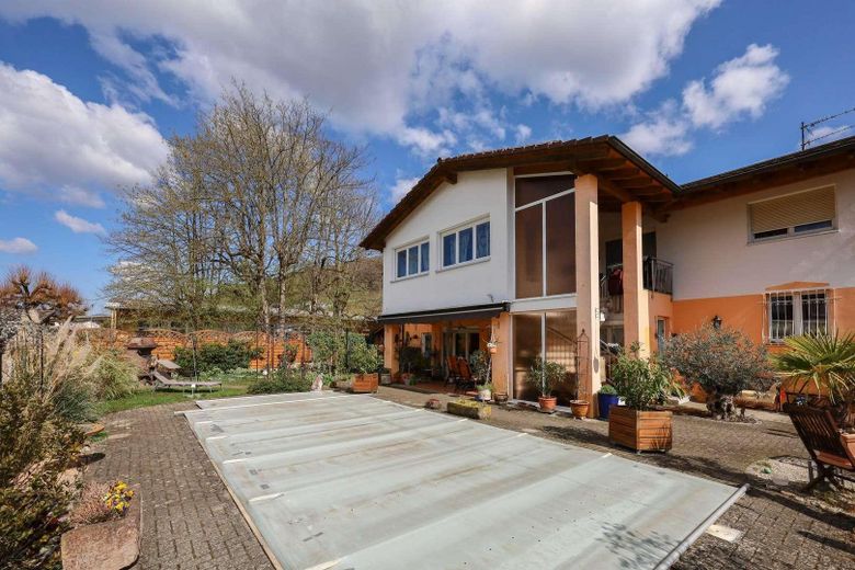 AussenansichtSüd u.Westseite_4