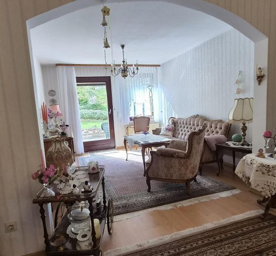 Dom szeregowy w Bad Gandersheim z pięknym ogrodem i piwnicą OD OSOBY PRYWATNEJ! – Heller Wohnbereich