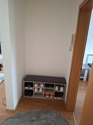 Gemütliche 3-Zimmer-DG-Wohnung (64 qm) – Perfekt für Studenten & Pendler nahe FH Niederrhein – Flur