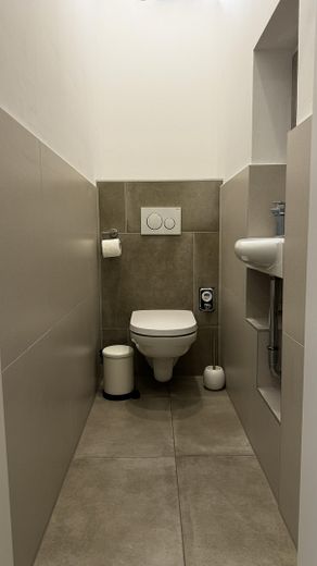 Hochwertig ausgestattete WG-Kapitalanlage, über 5 % Mietrendite, Stuttgart-West – Foto 2