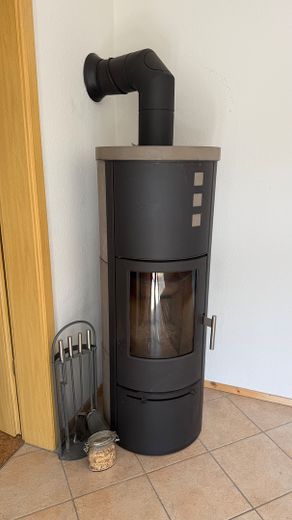 Einliegerwohnung Kaminofen/Woh