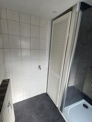 3-R-Whg mit EBK, ruhig, im Zentrum, 1.OG – Bad WM-Anschluss