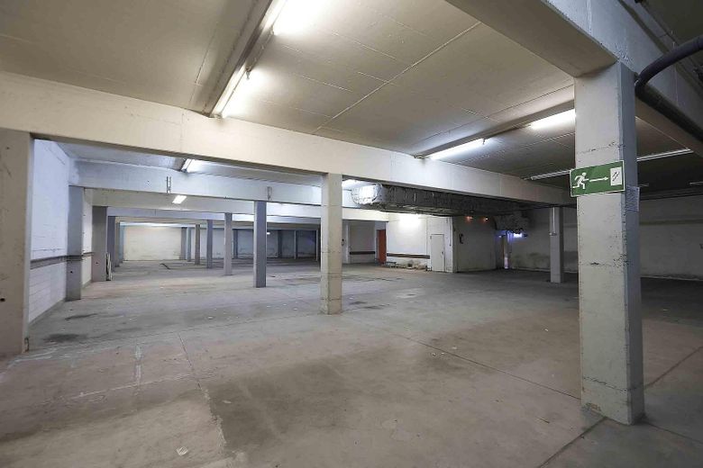 Büroflächen Bad Cannstatt, Teilfächen möglich deshalb Mietangabe nur pro m² – Lager UG