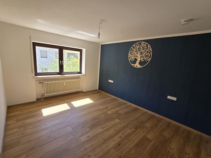 Ein Logenplatz im Grünen – großzügige 3-Zimmer-Wohnung – Schlafzimmer unmöbliert