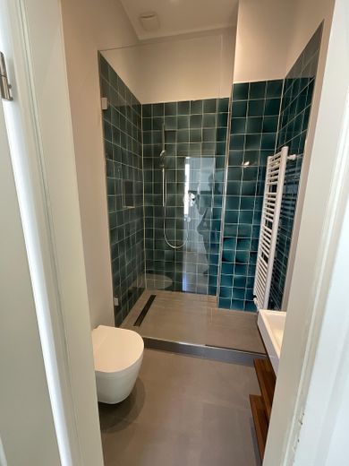 Jugendstiltraum in Düsseldorf Carlstadt – Gäste Dusche/WC