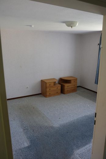 Geräumiges Einfamilienhaus mit 6,5 Zimmern in Salzgitter-Thiede – Schlafzimmer EG