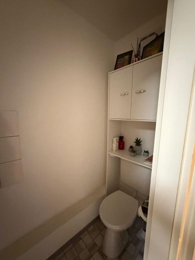 Tolle 3-Zimmer-Wohnung mit Aufzug+Balkon+Tiefgarage in Karlsruhe – Gäste-WC 2