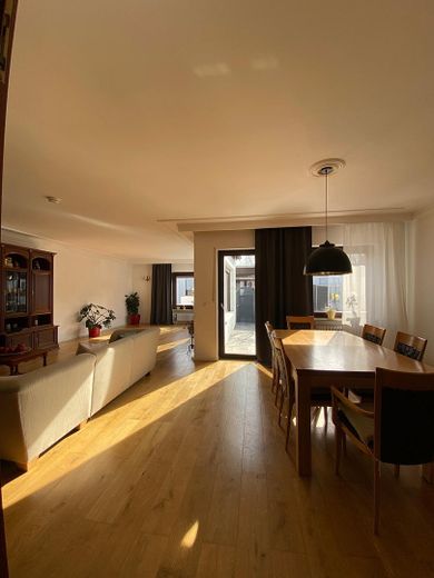 Przestronny bungalow z nasłonecznionym ogrodem na Roten Hügel. Bez prowizji. – Photo 6