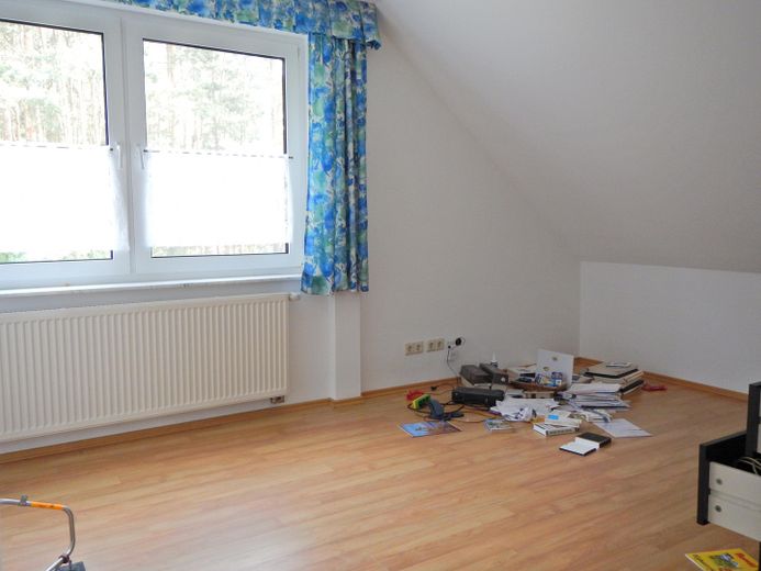 Vermietetes Einfamilienhaus als Kapitalanlage - 15859 Storkow (Mark) Ortsteil Karlslust Seenähe – Arbeitszimmer Zimmer OG