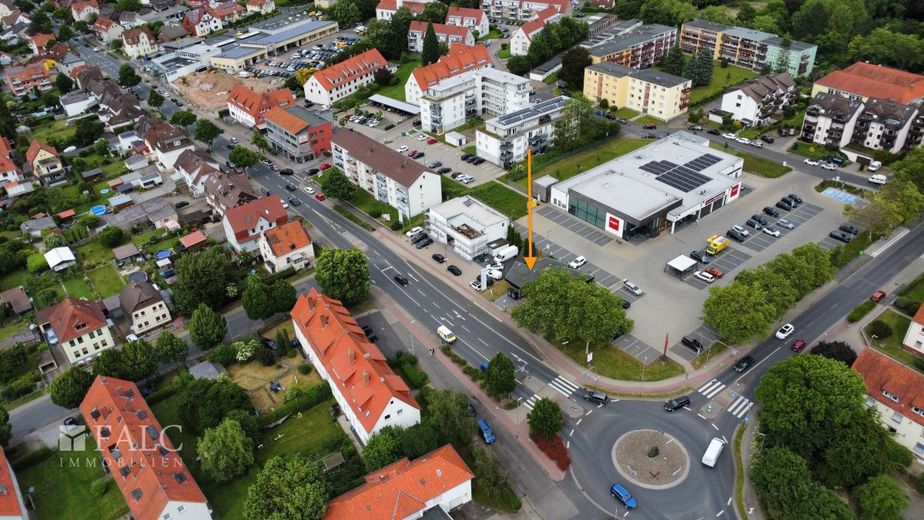 ***Modernes Arbeiten - Repräsentative Gewerbeeinheit in Top-Sichtlage*** – Luftaufnahme Stadtgebiet
