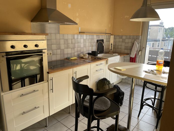 Renoviertes WG Zimmer in bevorzugter Lage in Bad Cannstatt (bitte Handynummer angeben) – Küche