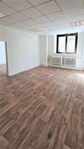 Gewerberaum  2 .