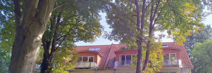 Park vis a vis der Wohnanlage