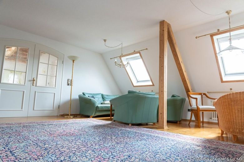 Stilvolles Wohn- und Geschäftshaus mit flexiblem Gewerbe und viel Raum zum Leben – VUB2388-8