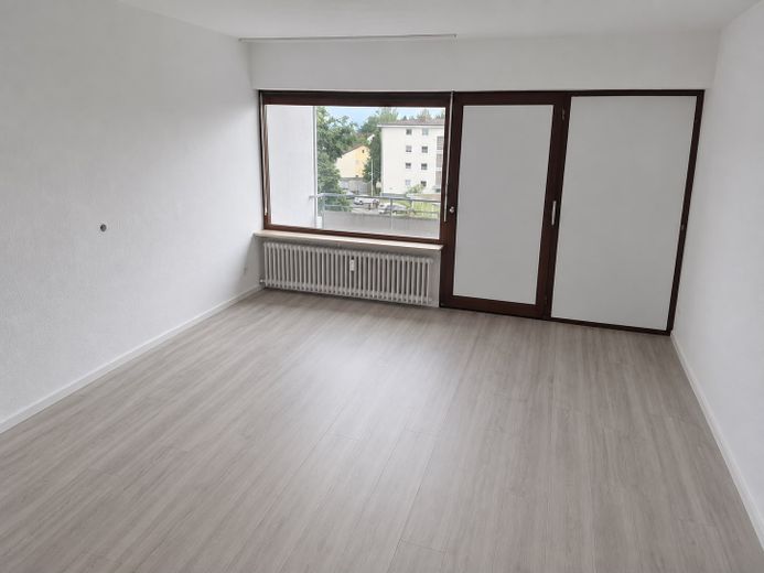 Helle 3 Zimmerwohnung mit Balkon zu vermieten – WJ-00137_bild_002.jpg