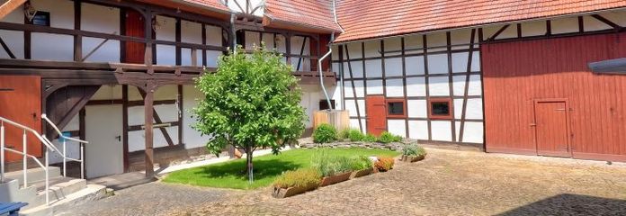 Kapitalanlage oder Eigennutz? 3 Wohneinheiten, Garten & jede Menge Möglichkeiten in Höngeda