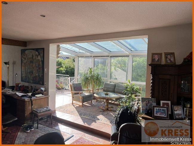 Großzügiges Wohlfühlzuhause: Großzügige Räume mit Kamin, hellem Wintergarten und sonnigem Terasse! – Bild 7