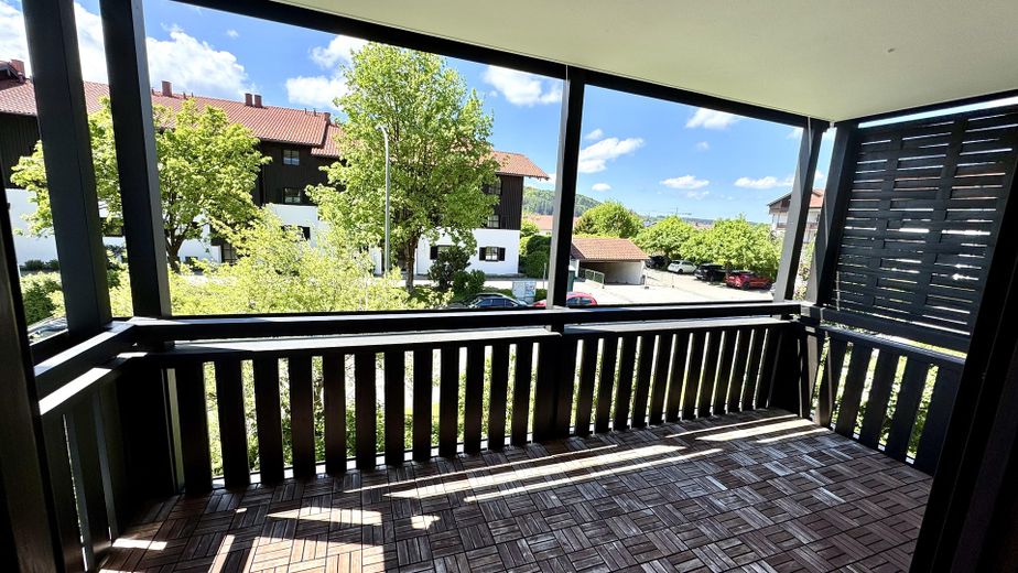Traumhafte 3-Zimmer-Wohnung in Bad Tölz – mit Balkon, Einbauküche & Sauna! – Süd-West Balkon