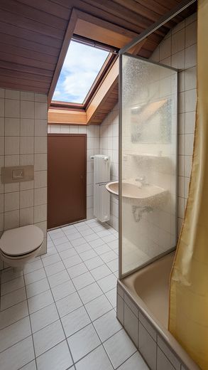 Badezimmer DG
