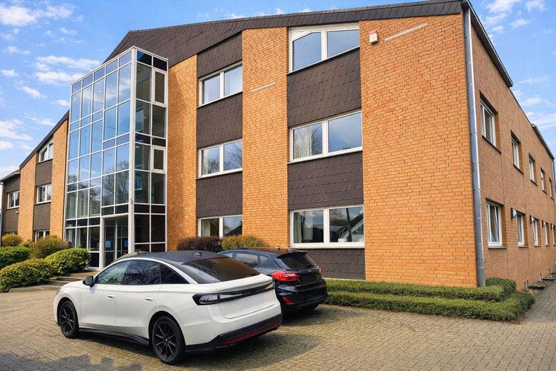 Bezugsfertige Büroimmobilie in zentraler Lage von Greven – Außenansicht