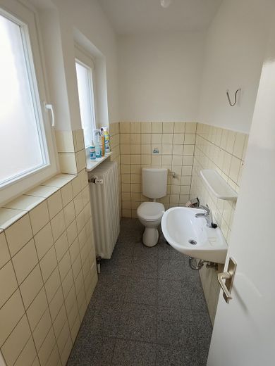 Ehemaliges Pfarrhaus in Oldenstadt zu verkaufen – WC Amtsbereich