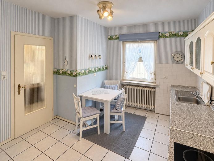 4-room terraced house with garden and garage in Diepholz – commission-free – Essplatz in der Küche
