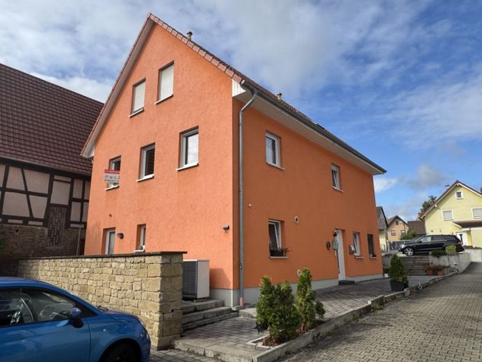 Energieeffizientes EFH mit Einliegerwohnung, Terrasse und großem Hof – Foto 1
