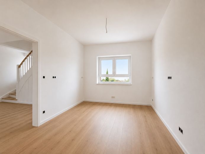 *Charmante DHH stilvoll renov. mit gr. Garten &amp; Garage* – offene Küche