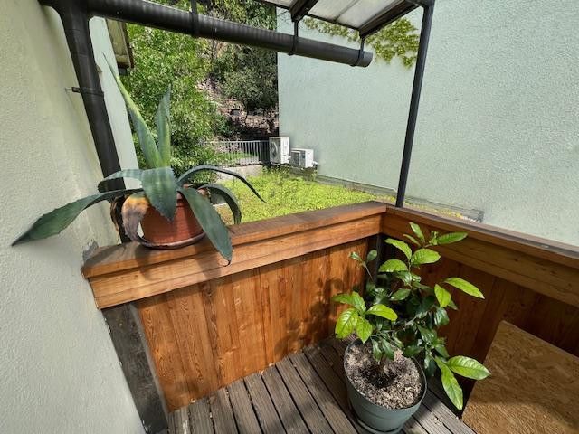 Grande maison individuelle rénovée avec extension atelier à Tharandt près de Dresde – Balkon Ausblick