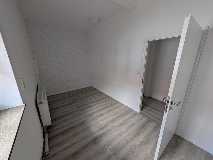 Großes Stadt-Haus im Zentrum von Bad Münder Hausverkauf – Kleines Zimmer
