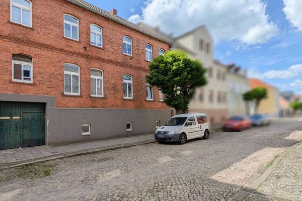 Für Anleger: MFH mit 3 Einheiten und Top-Potenzial in Tangerhütte