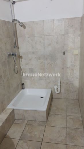 NEU***Zwei Zimmer ETW mit Balkon in direkter Stadtlage von Kommern***NEU – Badansicht